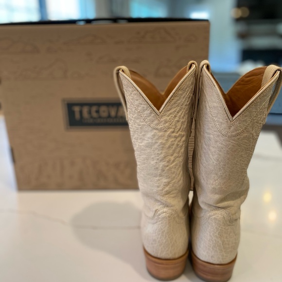 ✨Like New Women's Tecovas Chloe in Pearl 7.5✨ - Picture 4 of 8